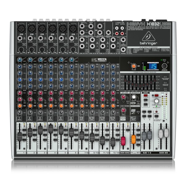 Behringer X1832 zur Miete